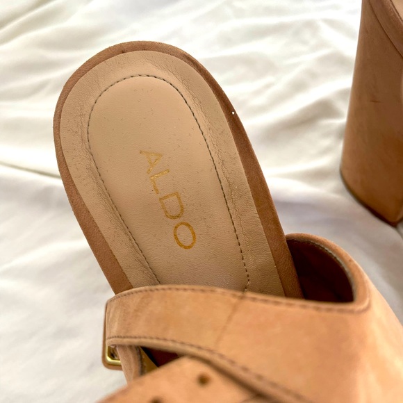 Aldo chunky beige heel - Picture 3 of 3